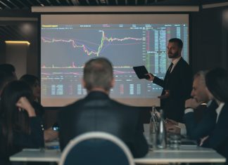 CEOs Urged to Prioritize IT: Industry Leaders Weigh In CEOs