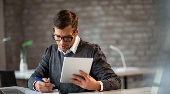 Executive Education Dilemma: Going Global or Staying Local? Beyond Borders A Comparative Analysis of Executive Education Programs