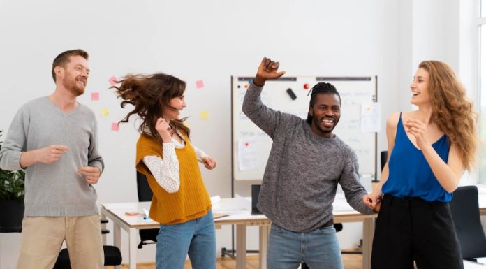Fun Work Games to Elevate Employee Spirits