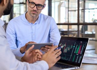 The Trading Analyst Review: Is It Worth It? The Trading Analyst Review Is It Worth It