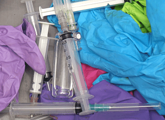 Minimizing Environmental Impact: Modern Technologies for Medical and Sharps Waste Reduction iStock-1457748731