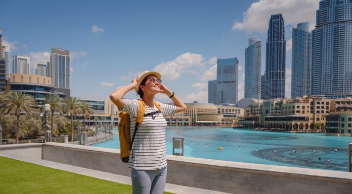 tourist trip to futuristic dubai