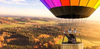 Elevate Romance: Mesmerizing Private Hot Air Balloon Ride for 2 iStock-1283679278