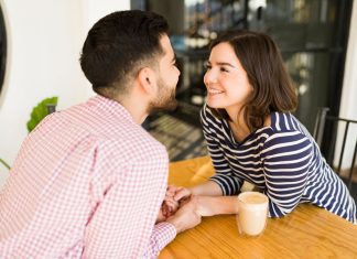 Where to Meet Single Women: Top 9 Places to Visit iStock-1356841475