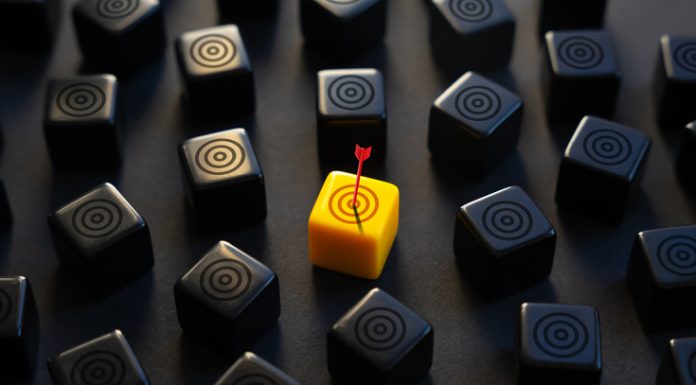 The arrow hit the highlighted target.