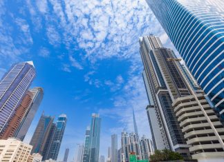Dubai Real Estate 101: A Savvy Investorās Handbook iStock-1485469522