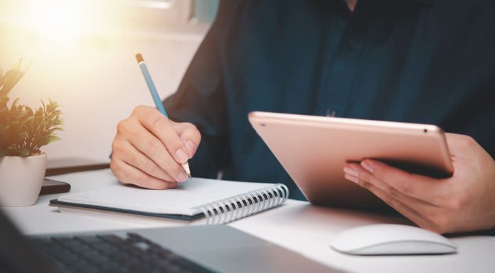 The Role of Effective Communication in Leadership Writing iStock-1573525782