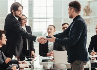 Unlocking Global Opportunities: The Business Advantages of Multilingualism Global Business