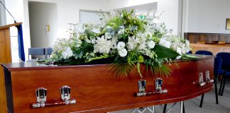 Benefits of Using Online Funeral Directors Services iStock-828972508
