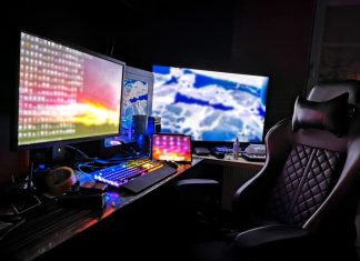 Battle station gaming rig with multiple monitors for gamers