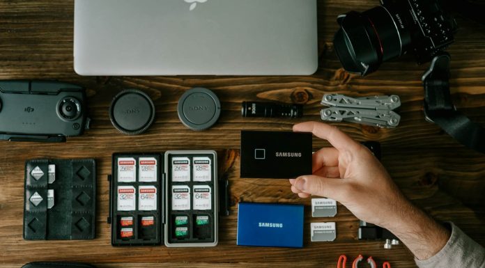 samsung-memory-J8Cfm4W8gd8-unsplash (1)