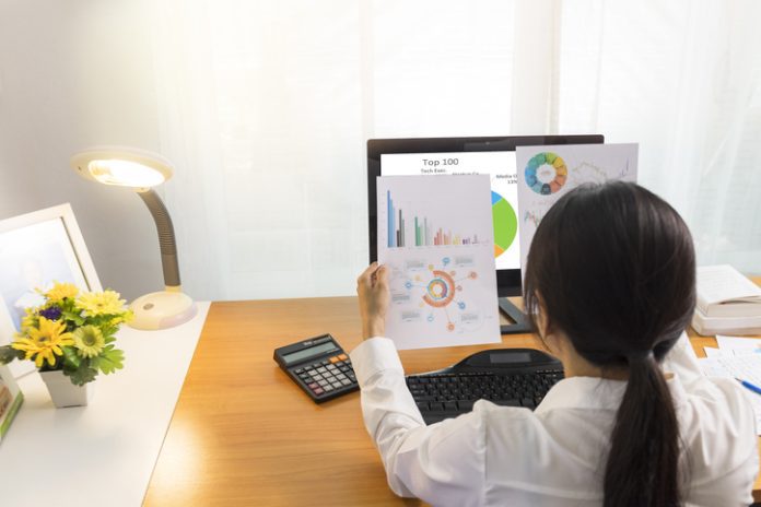 managing finances for freelancer