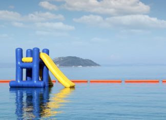 Inflatable water slide