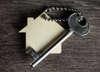 house and key