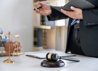 Juan Pablo Carrasco de Groote: Insights for Navigating International Arbitration and Mediation Judge gavel with scales of justice