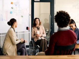 businesswomen having a meeting
