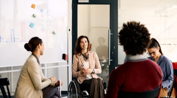 businesswomen having a meeting