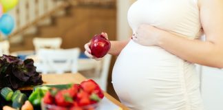 Pregnant woman healthy diet