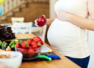 Pregnant woman healthy diet