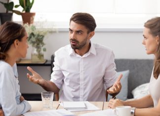 How to Resolve Employee Conflict Employees having conflict