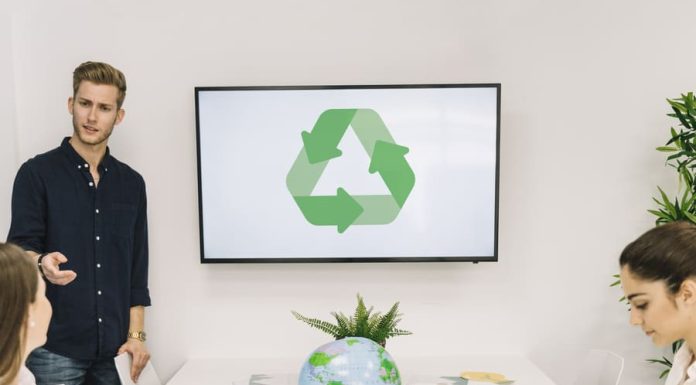 Businessman discussing recycle