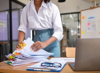 Let’s Rock and Roll: How to Innovate Sustainably in Bureaucratic Organizations? Bureaucratic Organizations