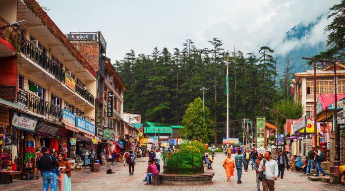 The Mall is a main pedestrian street in Manali town,