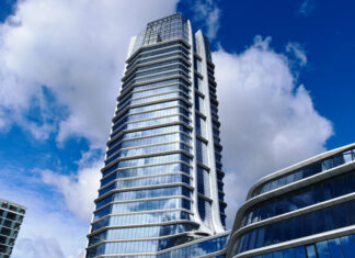 Glass and aluminum office tower