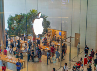 Revenue Up, iPhone Sales Down: Apple’s Complex Third-Quarter Performance Apple Store