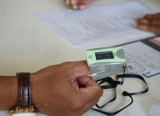 medical examination for covid-19 vaccination screening