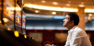 Strategies for Prolonging Slot Play on a Budget: Maximizing Entertainment Value at the Casino Casino slot machine player