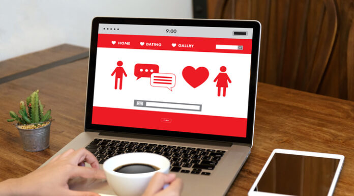 Evaluating Online Cam Platforms: Key Considerations for Consumers and Industry Growth Red heart online dating