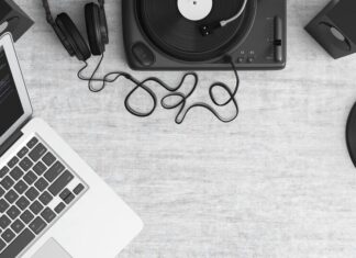 Music in the Digital World: The Impact of the Blockchain Technology in the Music Industry music