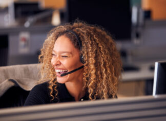 Creating a Feedback-Driven Culture for Call Center Agents iStock-1190167097 (1)