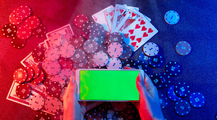10 Expert Tips for Identifying Reputable Online Casinos Playing cards, betting Chips and a smartphone with a copy space in women's hands