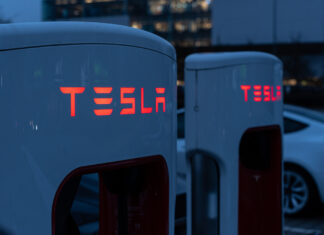 Inside Tesla: A Rare Glimpse of Tesla’s Mysterious Innovation Culture iStock-1368931962 (1)