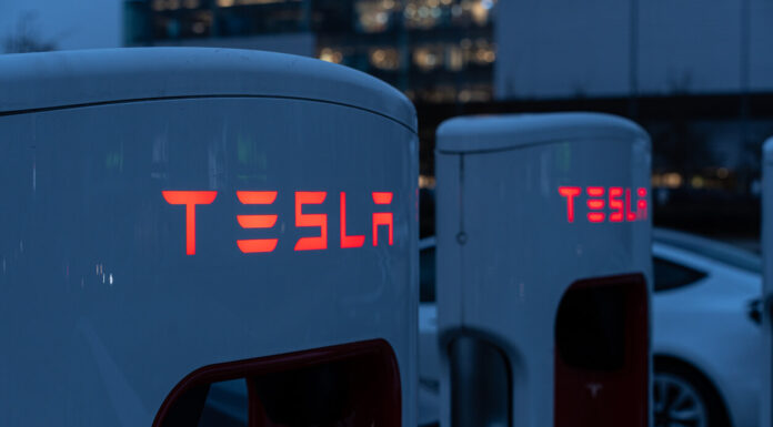Inside Tesla: A Rare Glimpse of Tesla’s Mysterious Innovation Culture iStock-1368931962 (1)