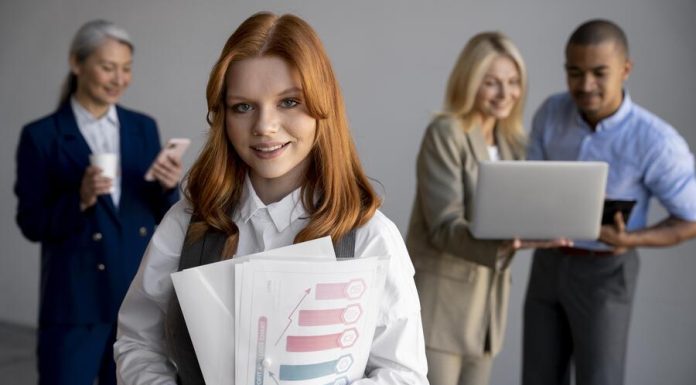 Media Leadership in the Digital Age