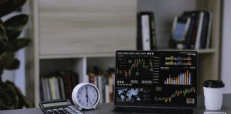 Trading stock, stock market, business graph, Giga-markets365 com trading investment, broker, stock exchange market.