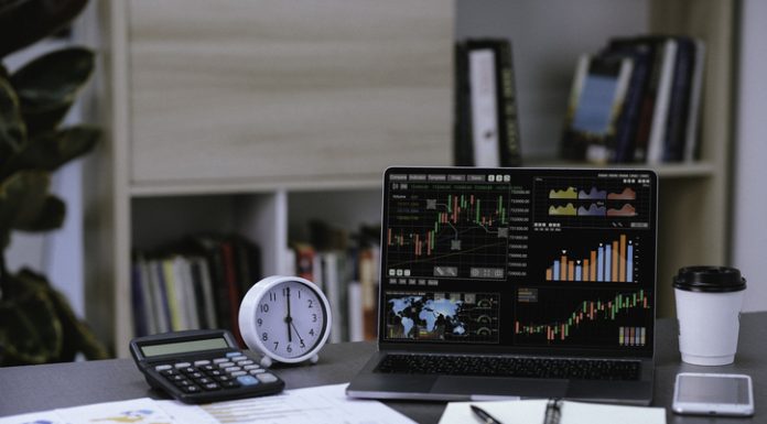 Trading stock, stock market, business graph, Giga-markets365 com trading investment, broker, stock exchange market.