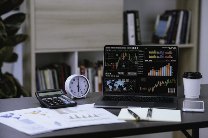 Trading stock, stock market, business graph, Giga-markets365 com trading investment, broker, stock exchange market.