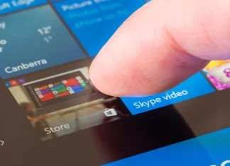 Clicking the Windows Store icon