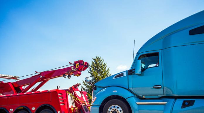 Truck breakdown and towing in Seattle Washington USA