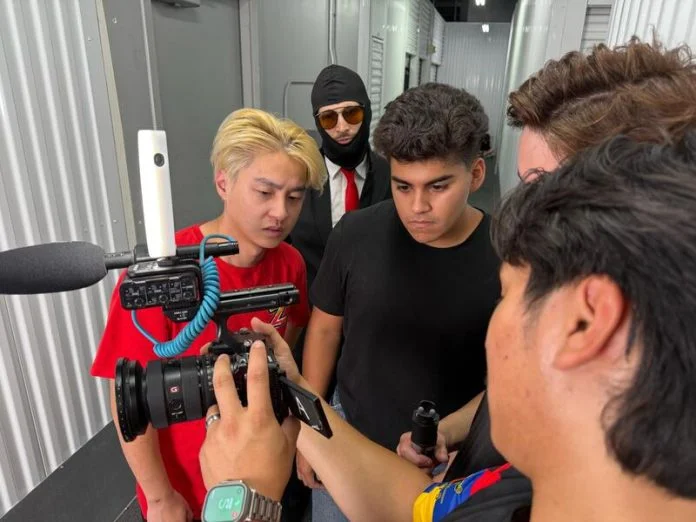 Zhong’s Digital Reign: The Secret Behind 20 Billion Views and Counting