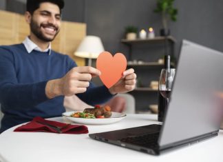 Meet Strangers Online