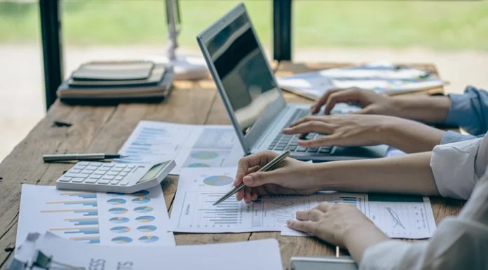 Building a Successful Journalist and Copywriter Business