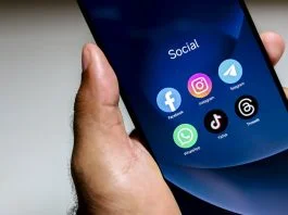 How to Maximize TikTok Exposure Without Posting Every Day Social media icons. tiktok, facebook, instagram, twitter