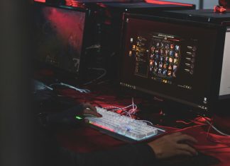 Esports - desk with a keyboard and monitor