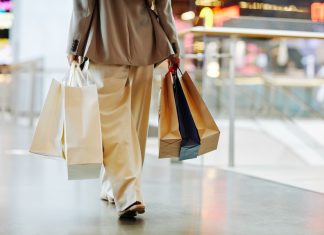 Personalization - Girl with Shopping Bags