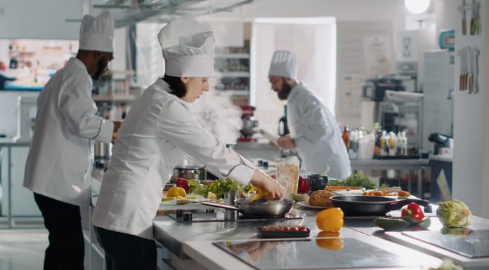 Inside the Kitchen of the Future – How CloudKitchens Is Reshaping Food Production Inside the Kitchen of the Future – How CloudKitchens Is Reshaping Food Production